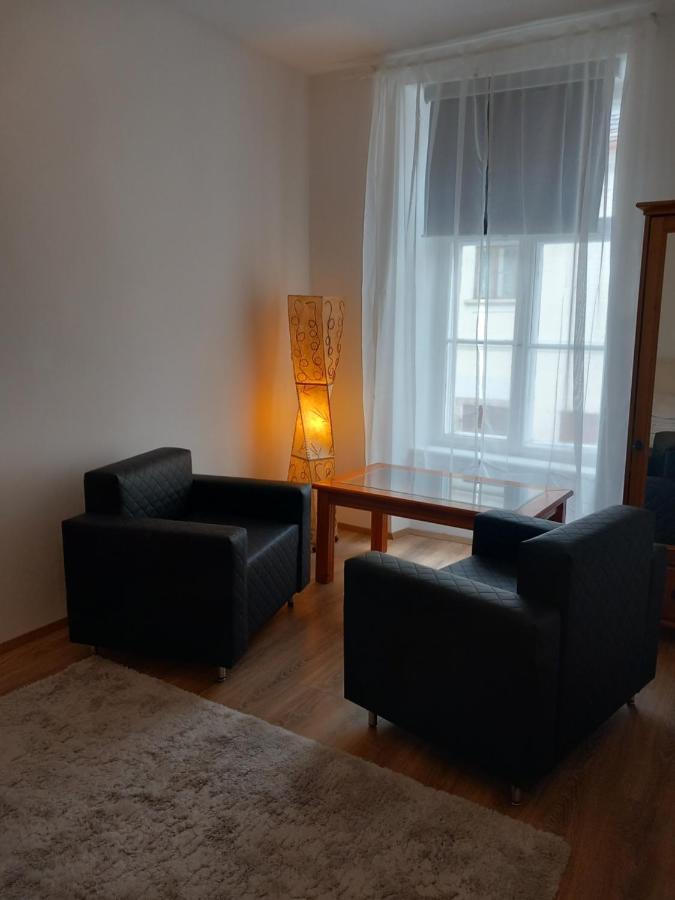 Korvin One Apartman Pápa Екстериор снимка